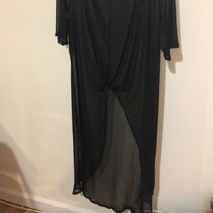 Sheer black knotted high low top